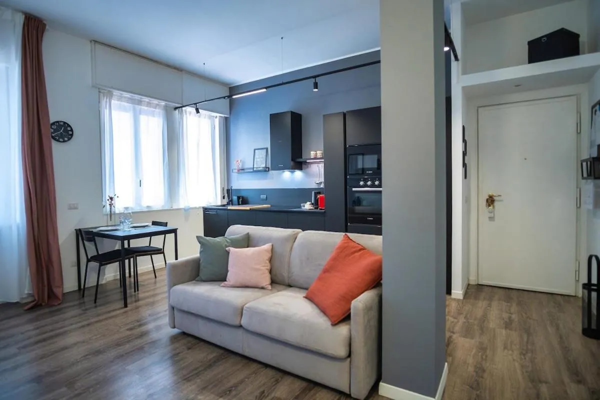 Image 5 of 10 min Linate M4 Argonne – Città Studi Stylish Flat
