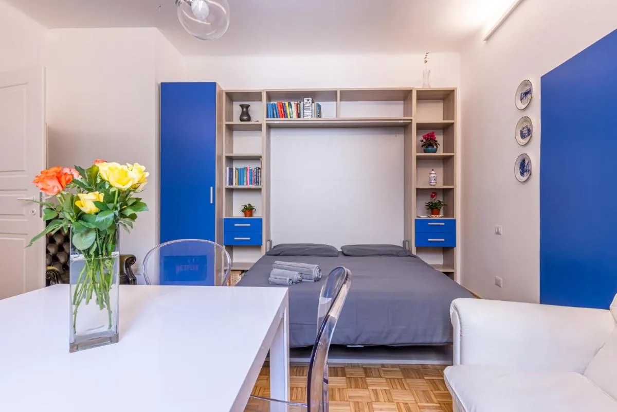 Image 4 of 2 bedroom apartment – Chinatown