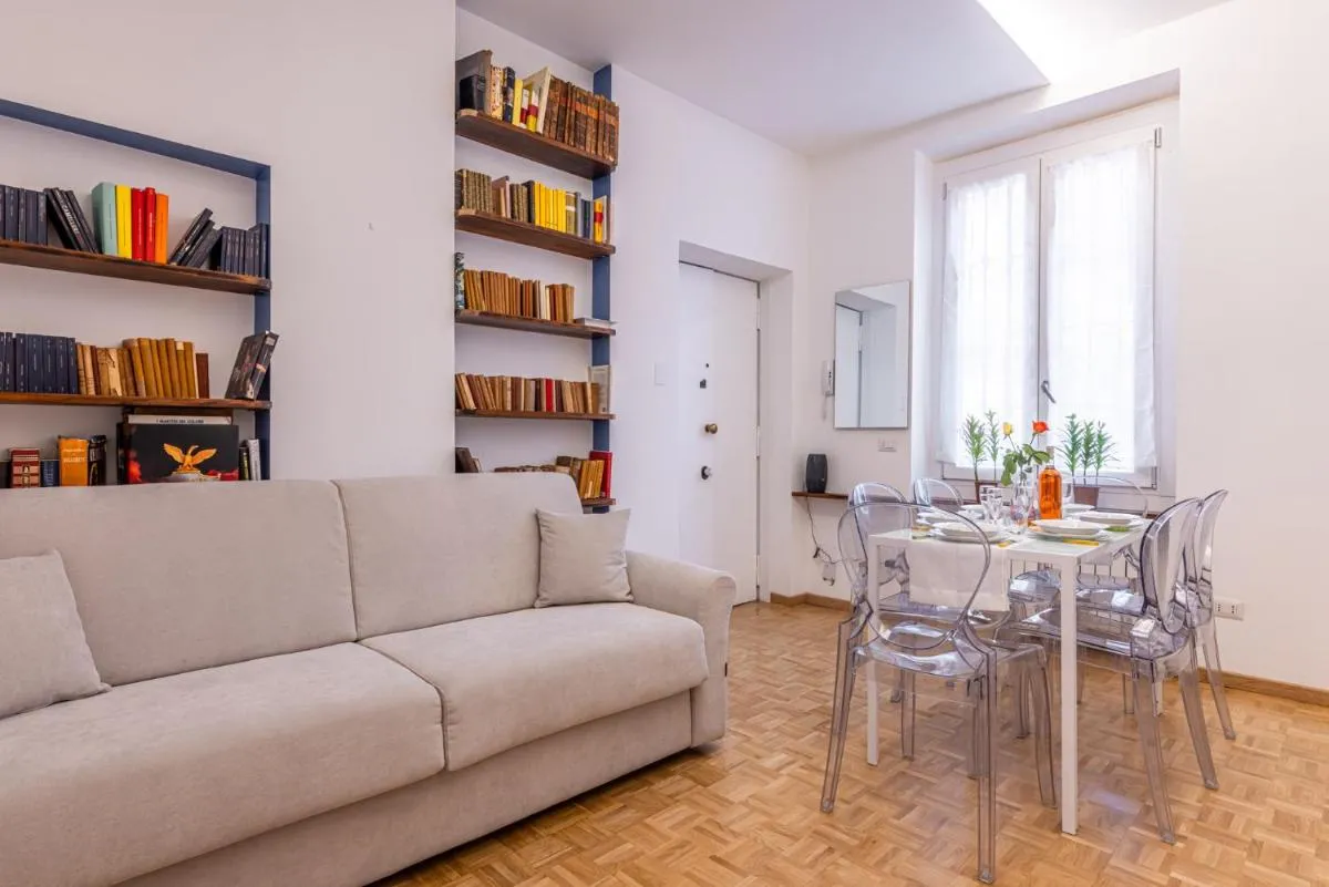 Image 3 of 2 bedroom apartment – Chinatown