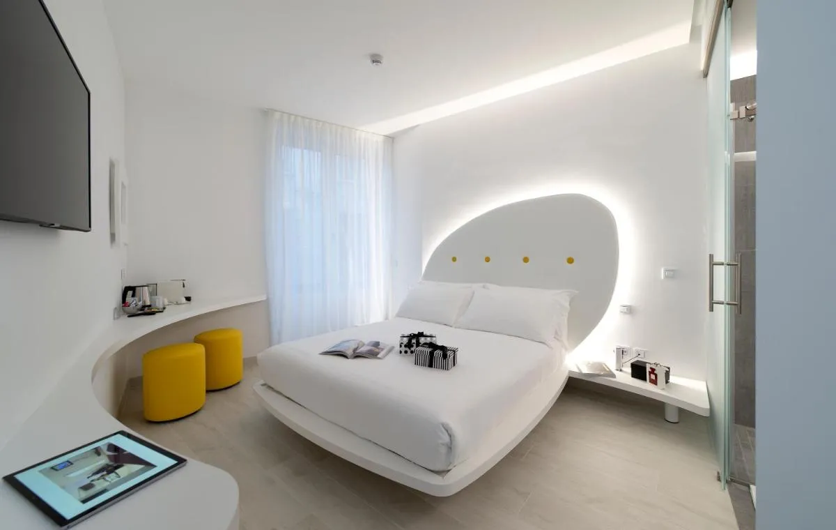 Image 4 of AHD Rooms