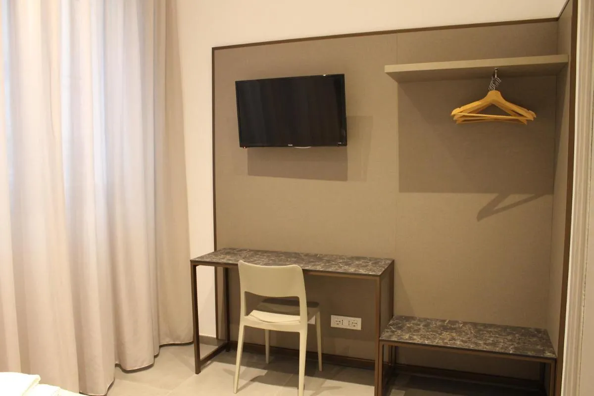 Image 1 of APARTMENT MIKI – MAURO MACCHI 91