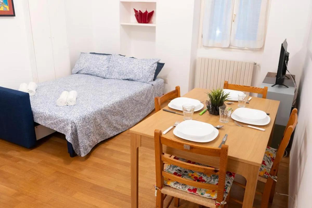Image 1 of ARE1 • [Colonne San Lorenzo] • Large Apartment •