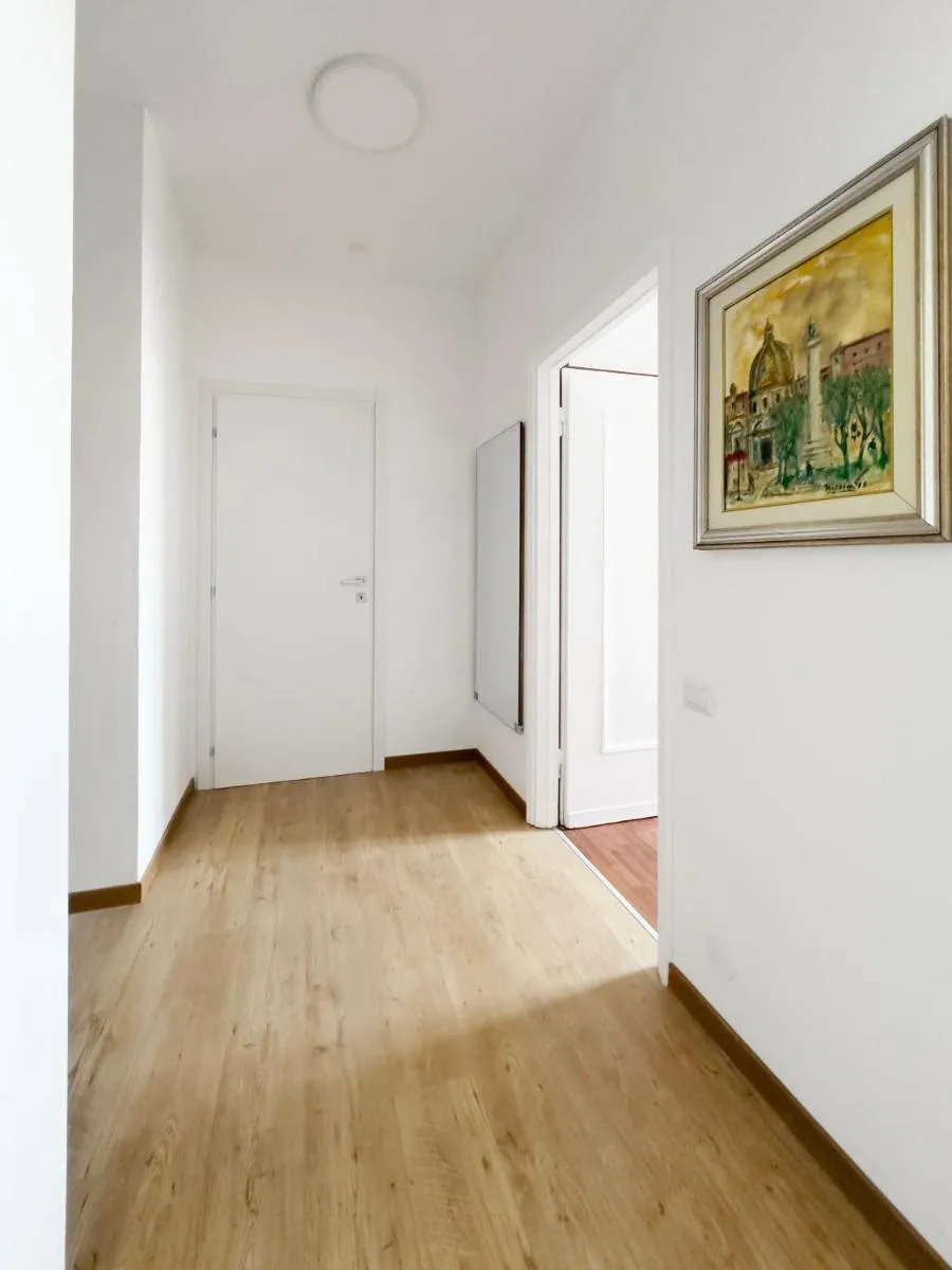 Image 3 of A chic 2-rooms apartment
