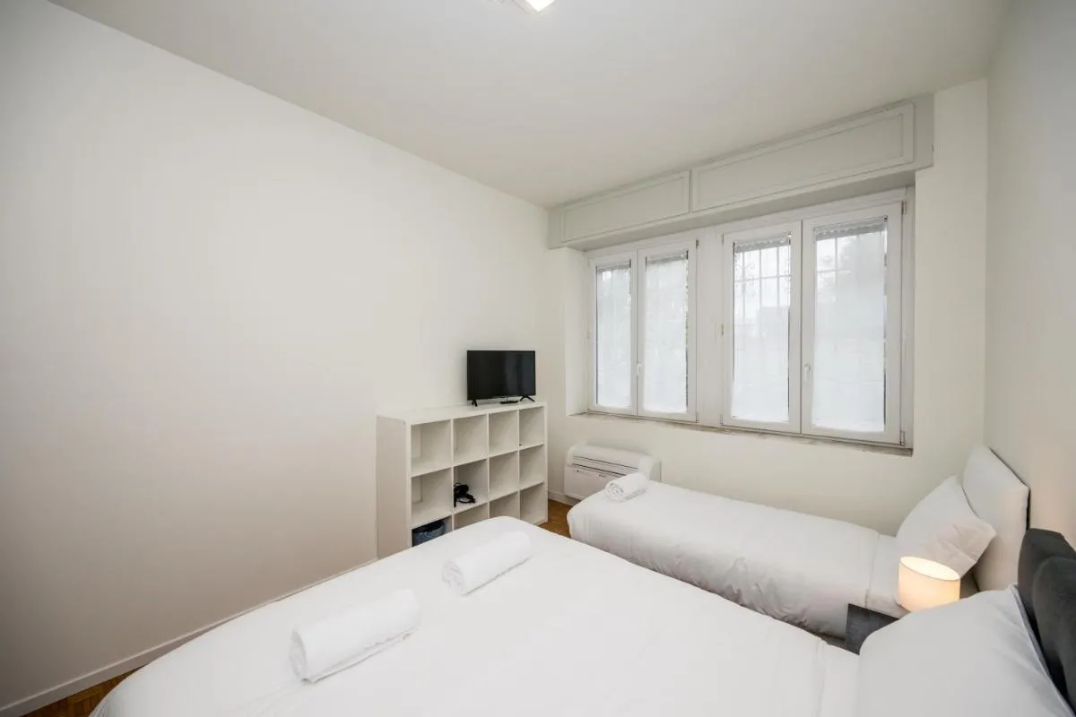 Image 6 of Airguest Pianella Rooms