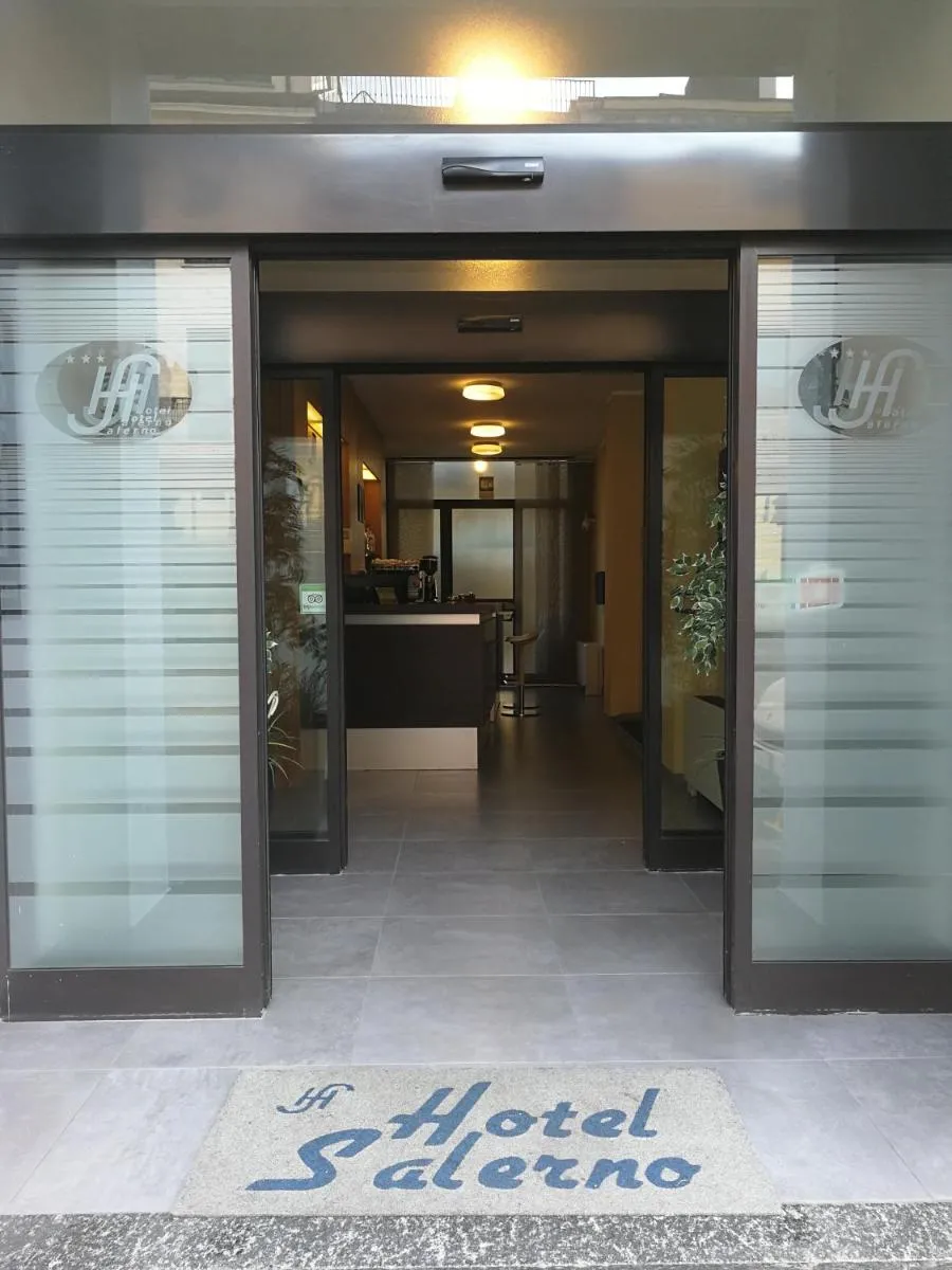 Image 3 of Albergo Salerno