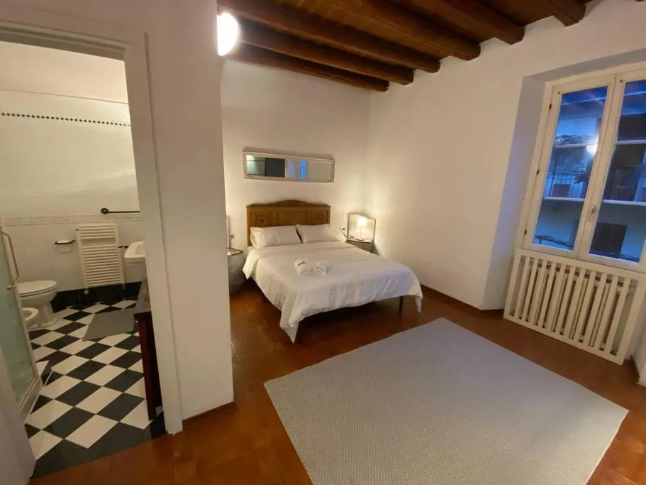 Image 2 of Antica corte Navigli-Darsena