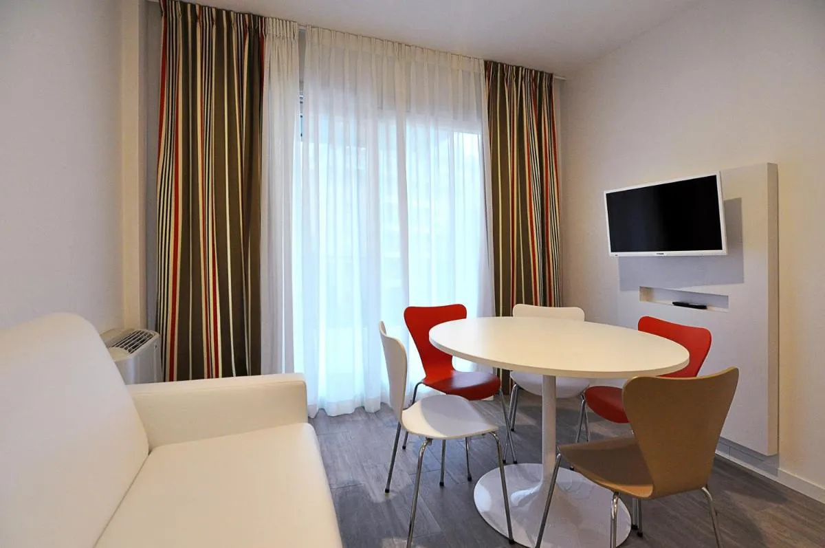 Image 2 of BB Hotels Aparthotel Arcimboldi