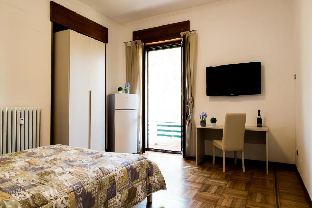 Image 4 of B&B Zara