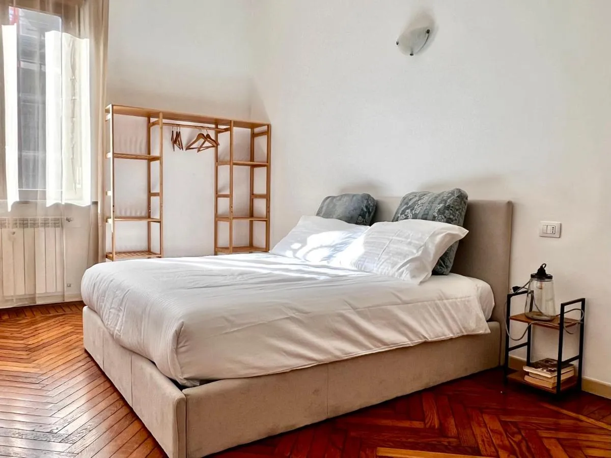 Image 3 of BIG Suite Goldoni Bilocale [Duomo-M4 Lin Airport]