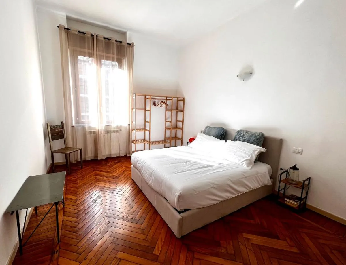 Image 1 of BIG Suite Goldoni Bilocale [Duomo-M4 Lin Airport]
