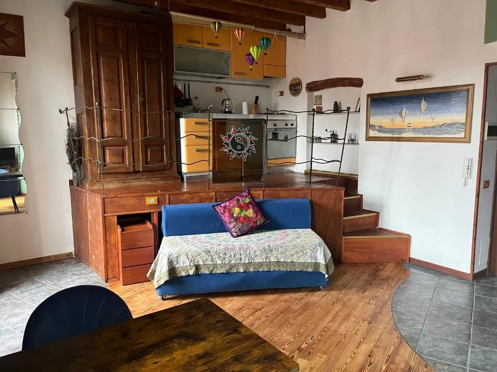 Image of BNB MAX – Exclusive studio – Central station