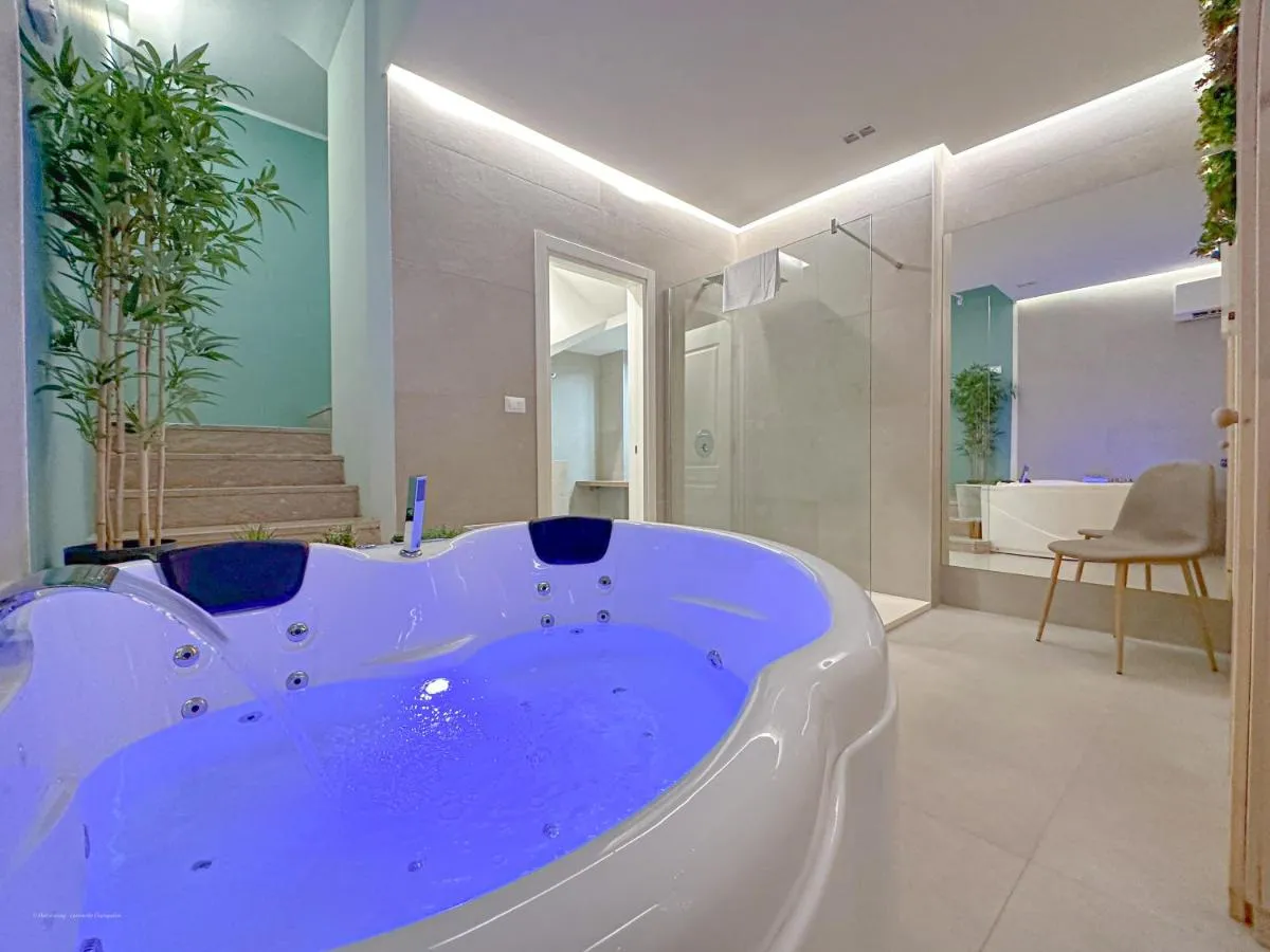Image 2 of Banfi Luxury Spa – Sauna & Jacuzzi