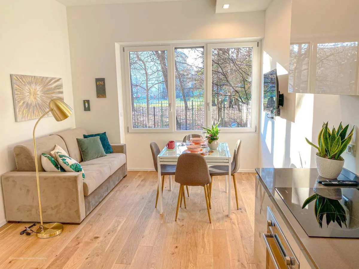 Image 3 of Banfi Suite – park view