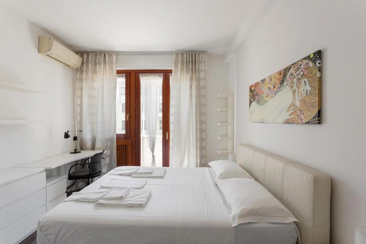 Image 1 of Beautiful Apartment next to Sempione and City Life – Viale Teodorico