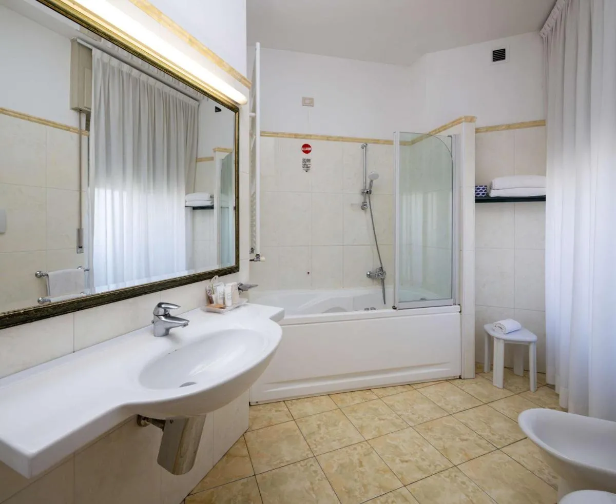 Image 2 of Best Western Hotel Major