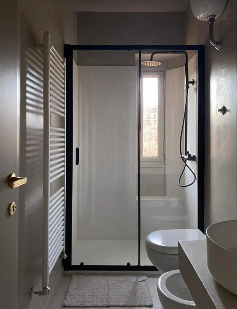 Image 4 of Bilocale di Design con Vista in Crocetta Quadronno