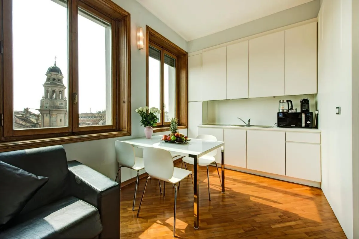 Image 5 of BnButler – Duomo Apartment – Galleria Unione