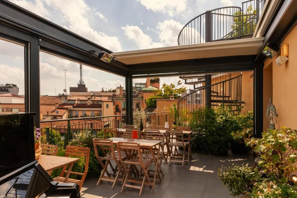 Image of Bob W Milan Ticinese