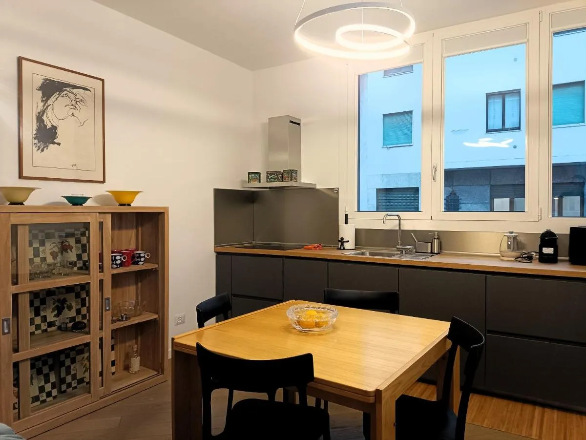 Image 2 of Bolle di Luce – apt zona Loreto Nolo