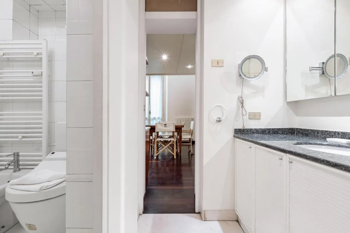 Image 2 of Brera Escape! Exclusive Roomy Flat