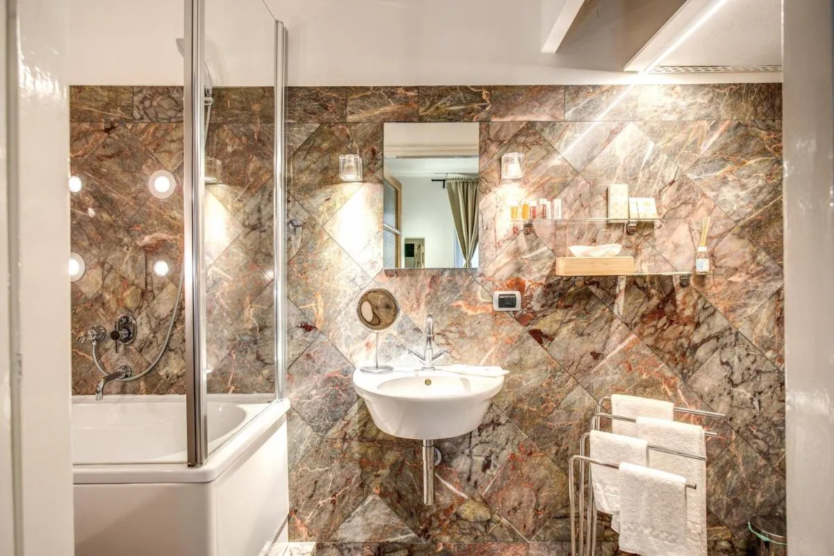 Image 2 of Brera Milan Suite