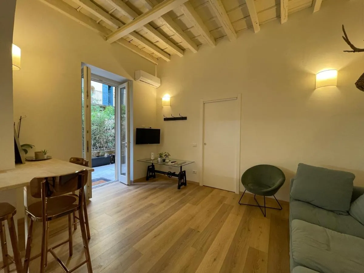 Image 4 of Brera – Centro Modern Apartment – Private Courtyard