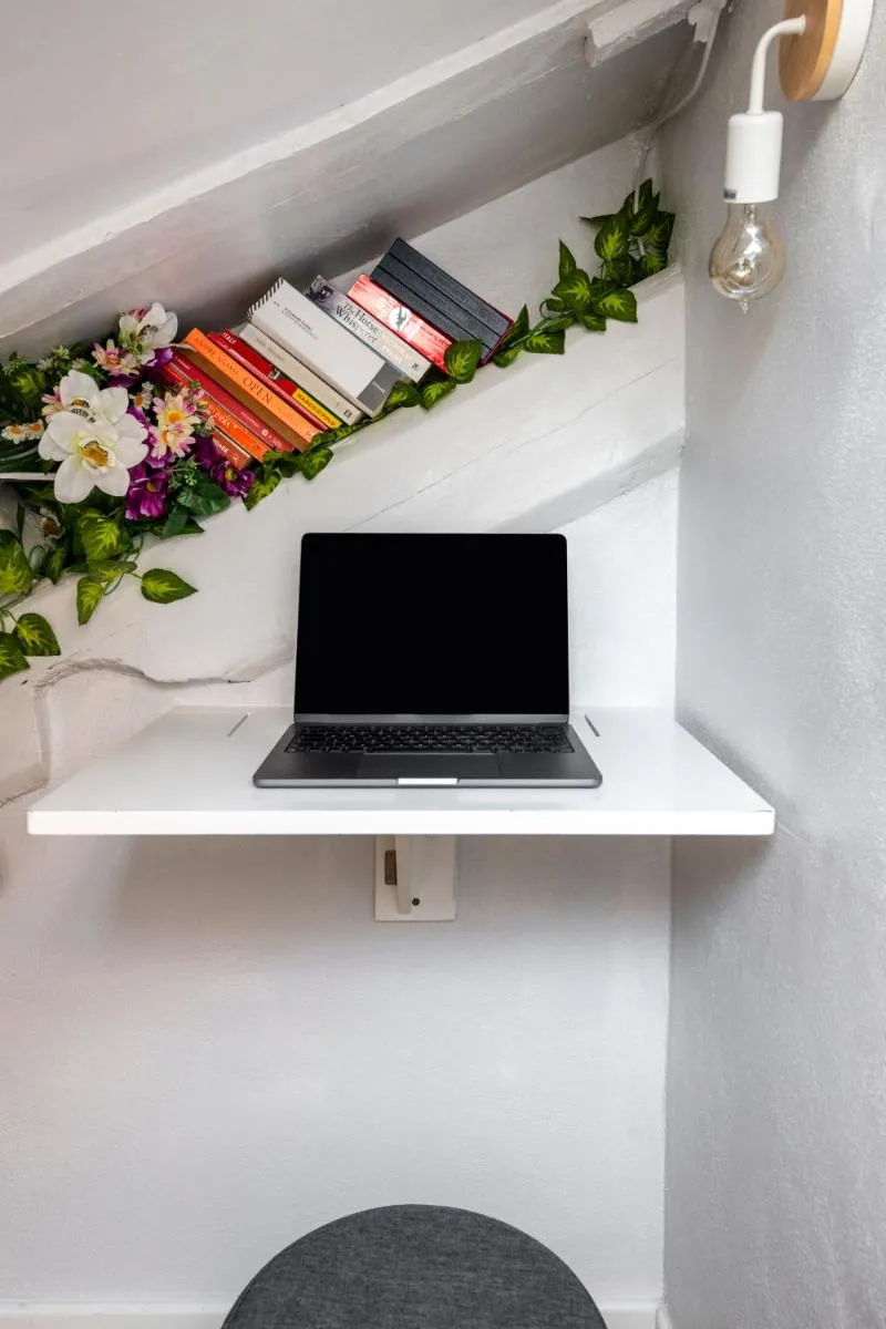 Image 4 of Bright mini studio in the heart of Milan