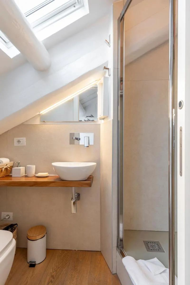 Image 3 of Bright mini studio in the heart of Milan