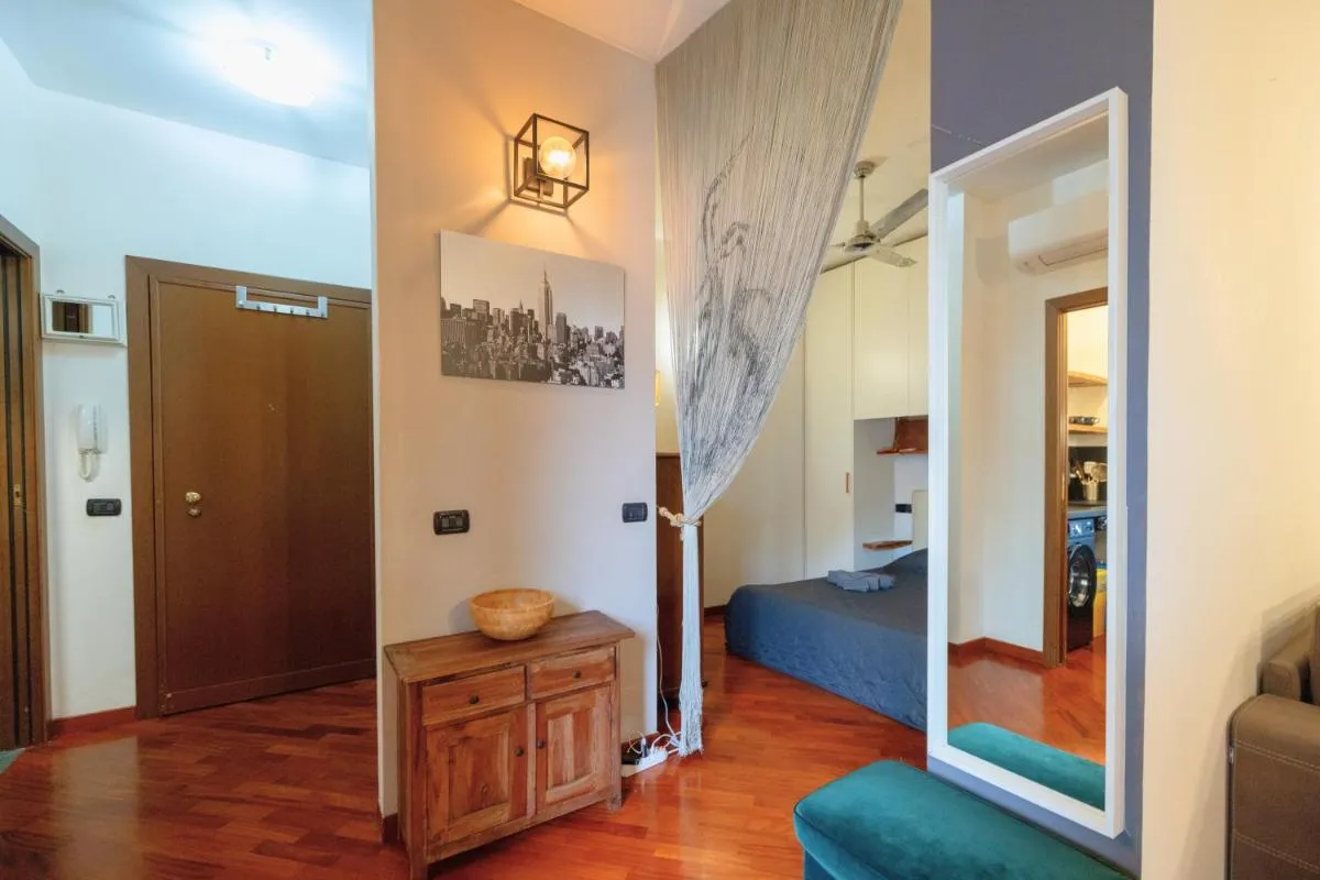 Image 5 of Buenos Aires-Duomo Balcony Apartment