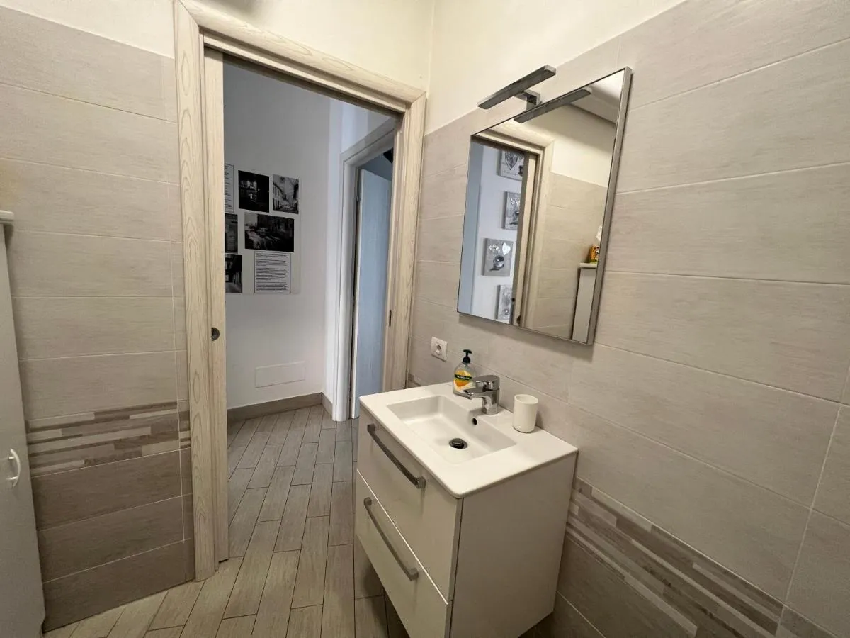 Image 2 of CA FOSCARI Apartments San Siro