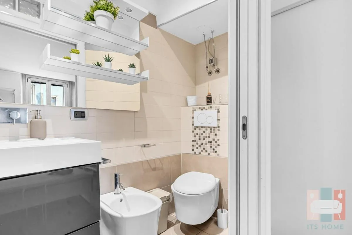 Image 2 of CC8 -Brera-Isola- Modern – Central – Wifi