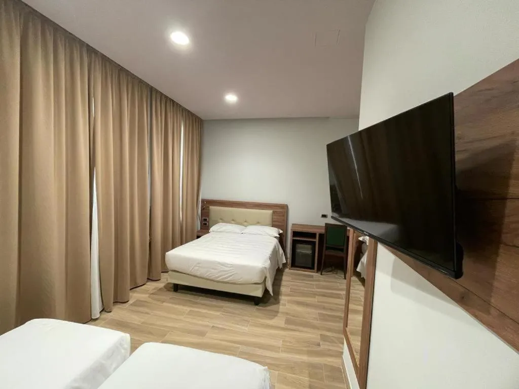 Image 2 of CSI Group – Hotel Central Station