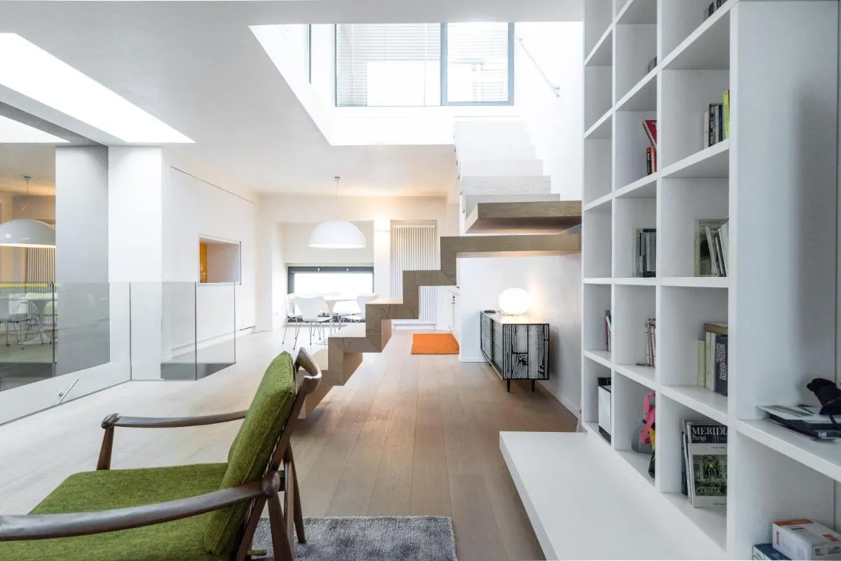 Image 4 of Center design house
