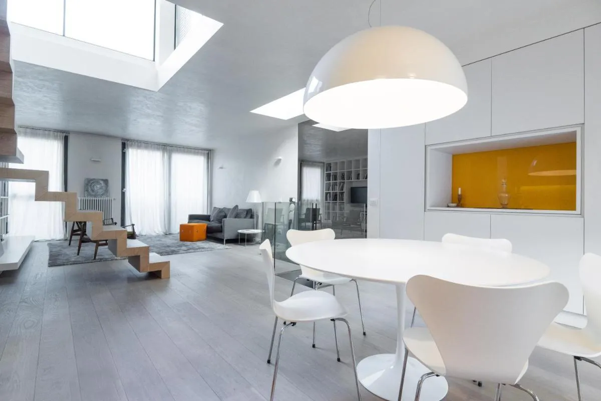 Image 3 of Center design house
