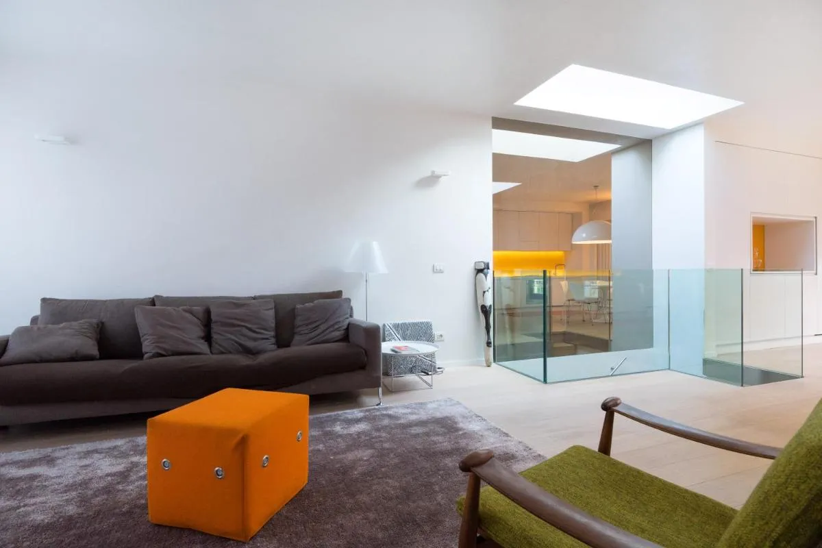 Image 1 of Center design house