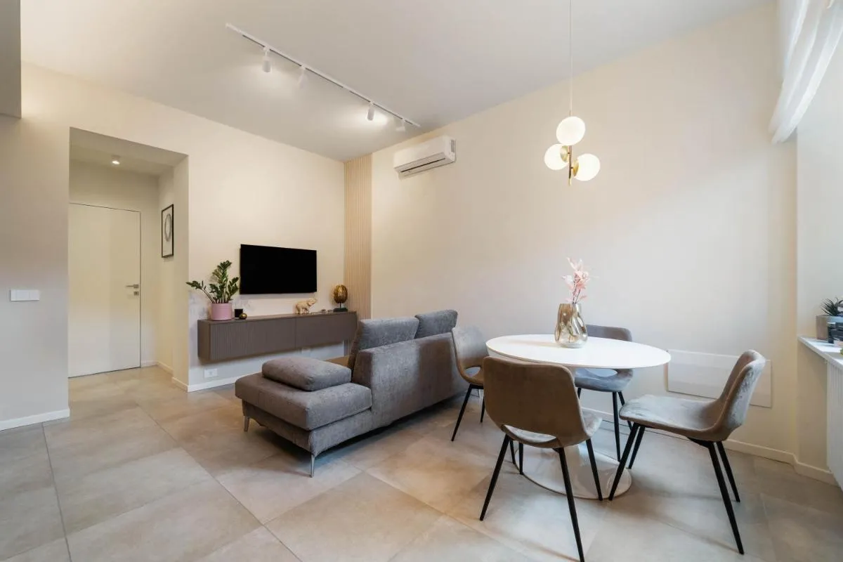 Image 1 of Central Design Apartment – 10 min to Duomo