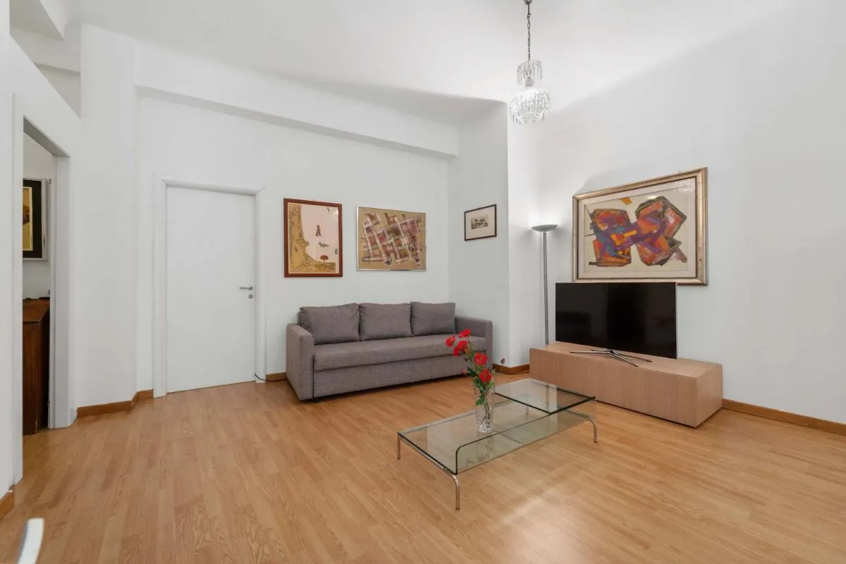 Image 6 of Central Milan Apartment – 10 min Duomo