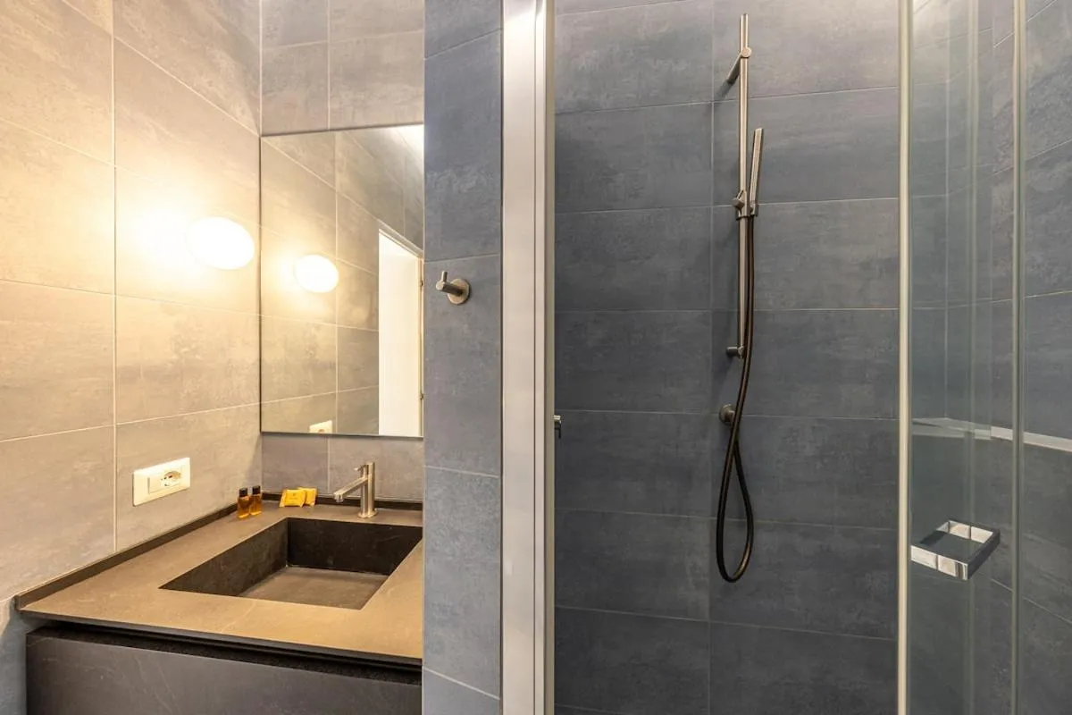 Image 2 of Central Station Design Suites – B Home