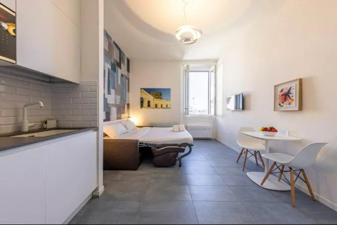 Image 3 of Central Station Design Suites – B Home
