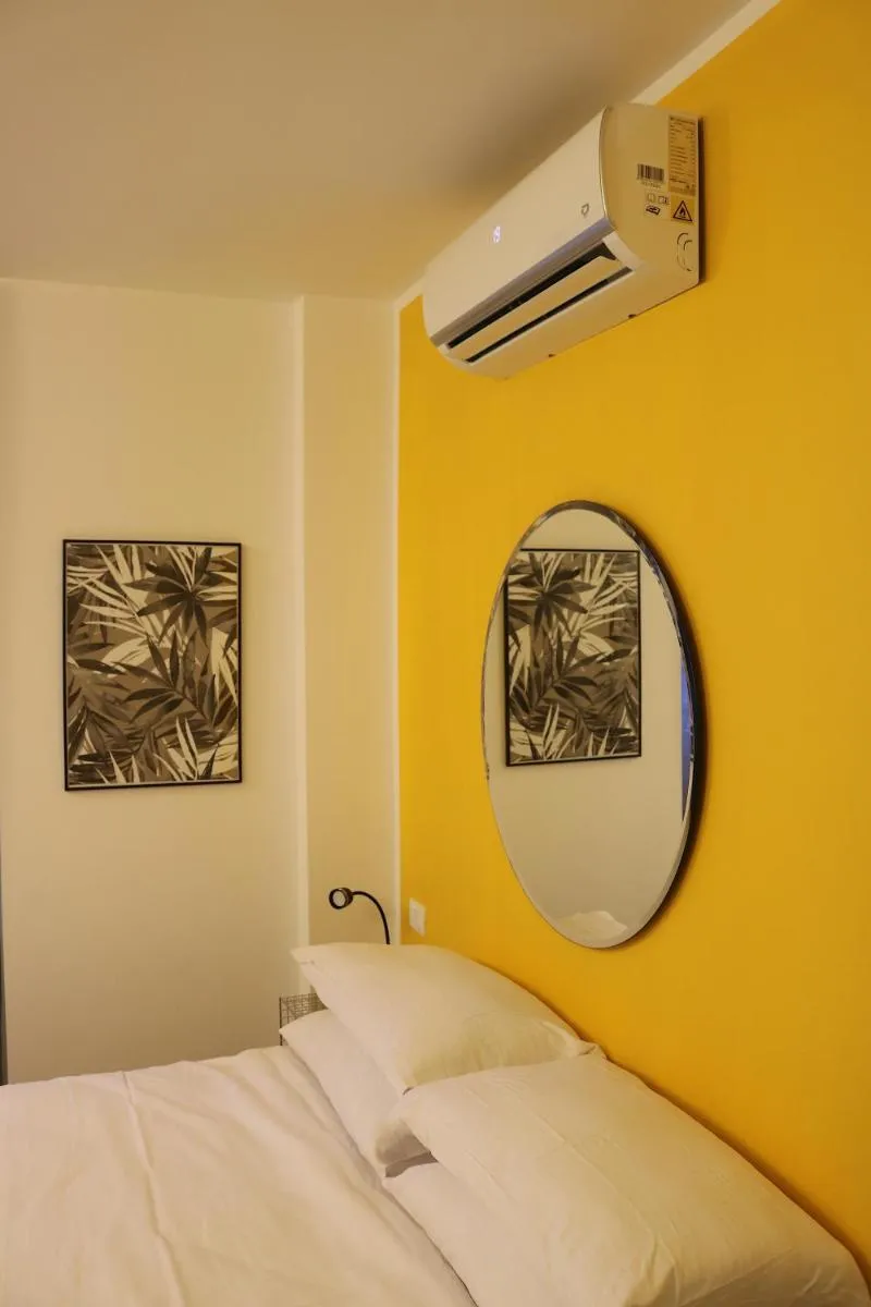 Image 3 of Central Station Milano Room – 3
