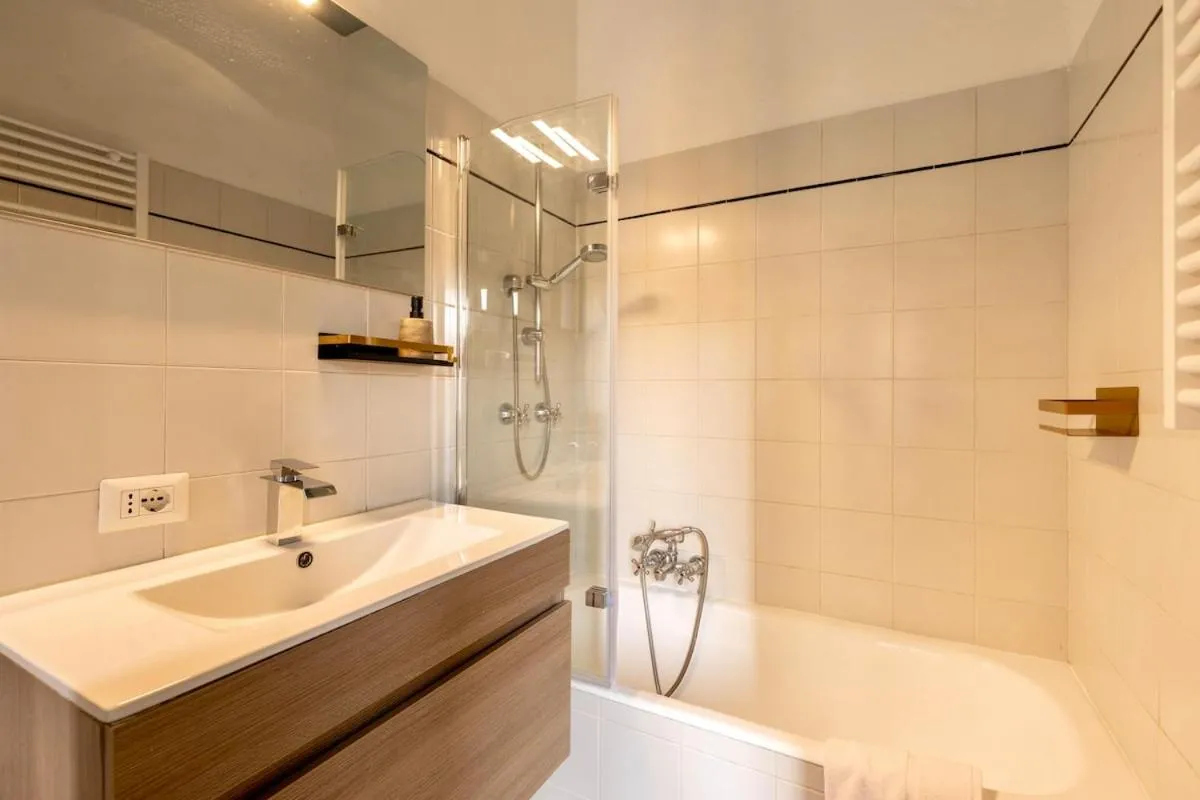 Image 2 of Central, quiet and strategic apartment