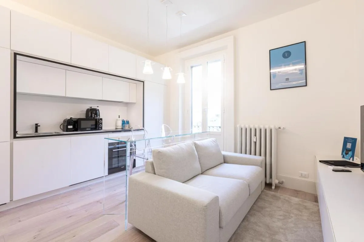 Image 3 of Centrale Suite with Balcony – Top Collection
