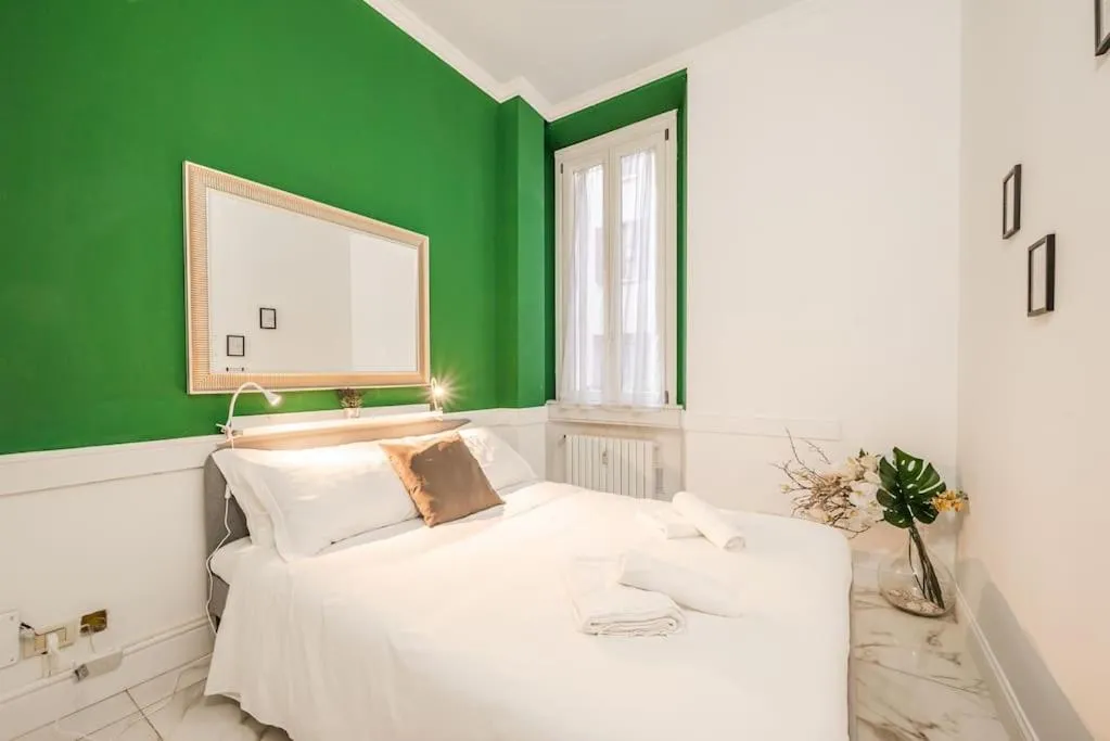 Image 5 of Centrale’s Nest – Elegant apt close to Central Station