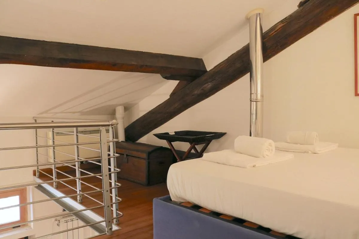 Image 6 of Charming Apartment in the Navigli District – 4 people