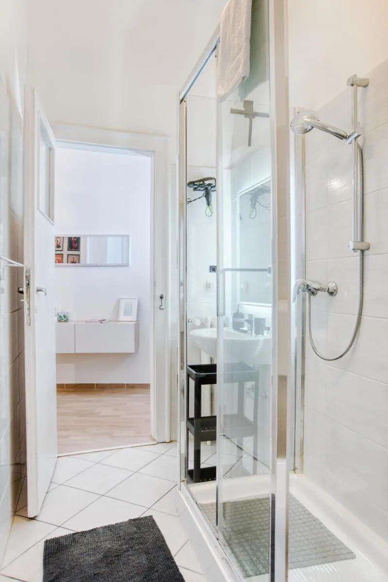 Image 5 of Charming Darsena Suite – amazing position next to Navigli