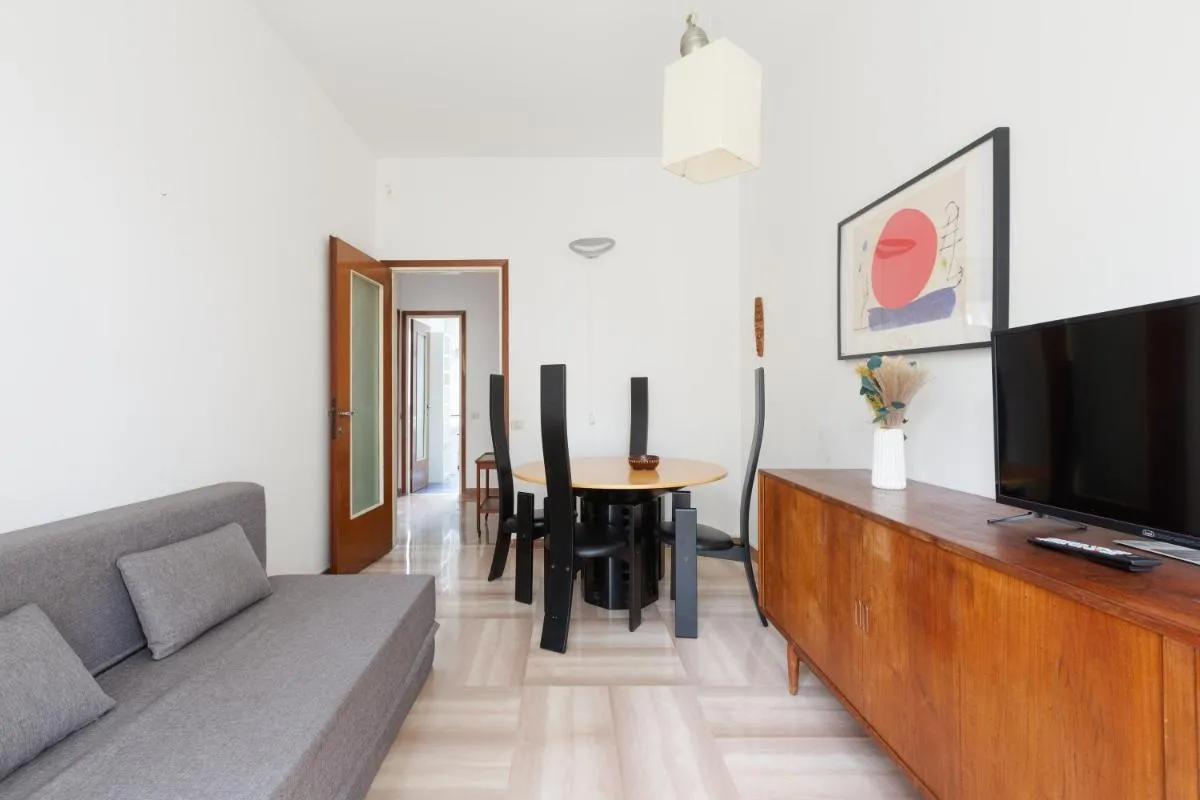 Image 4 of Charming Navigli! Functional Apartment