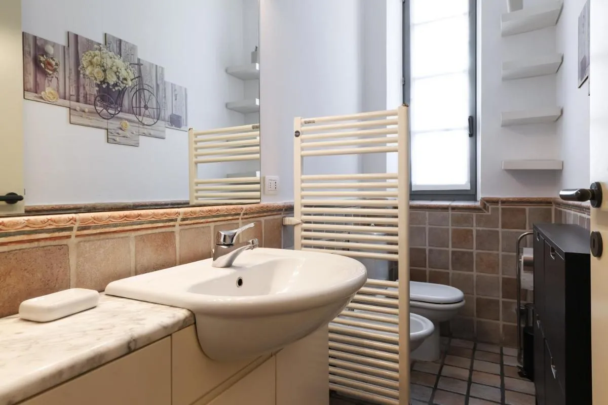 Image 2 of Charming San Babila Apt.
