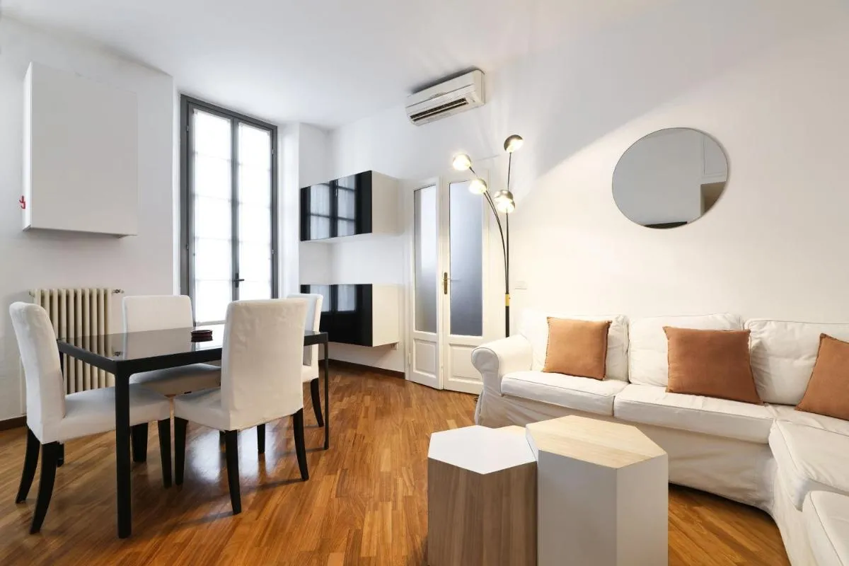 Image 4 of Charming San Babila Apt.