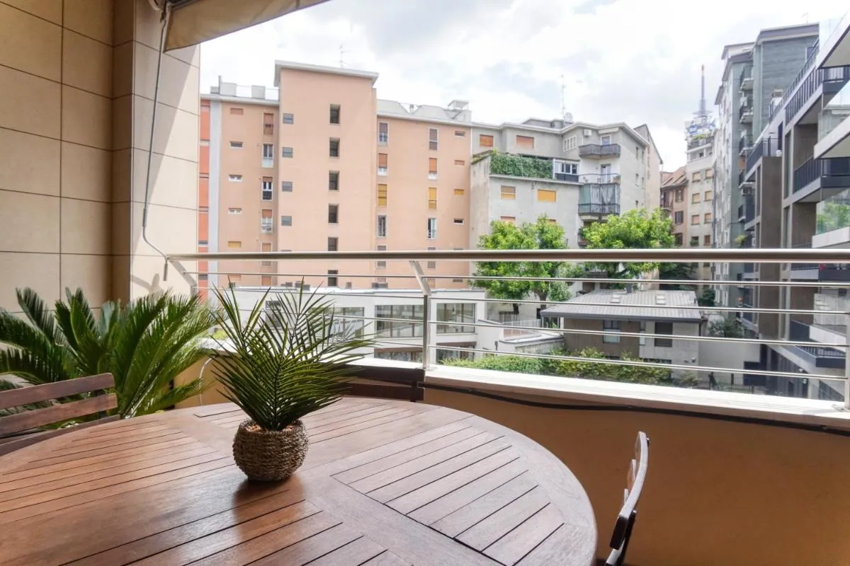 Image 5 of CityLife Prime Suites – In front of the Shopping District with Big Terrace and Gym