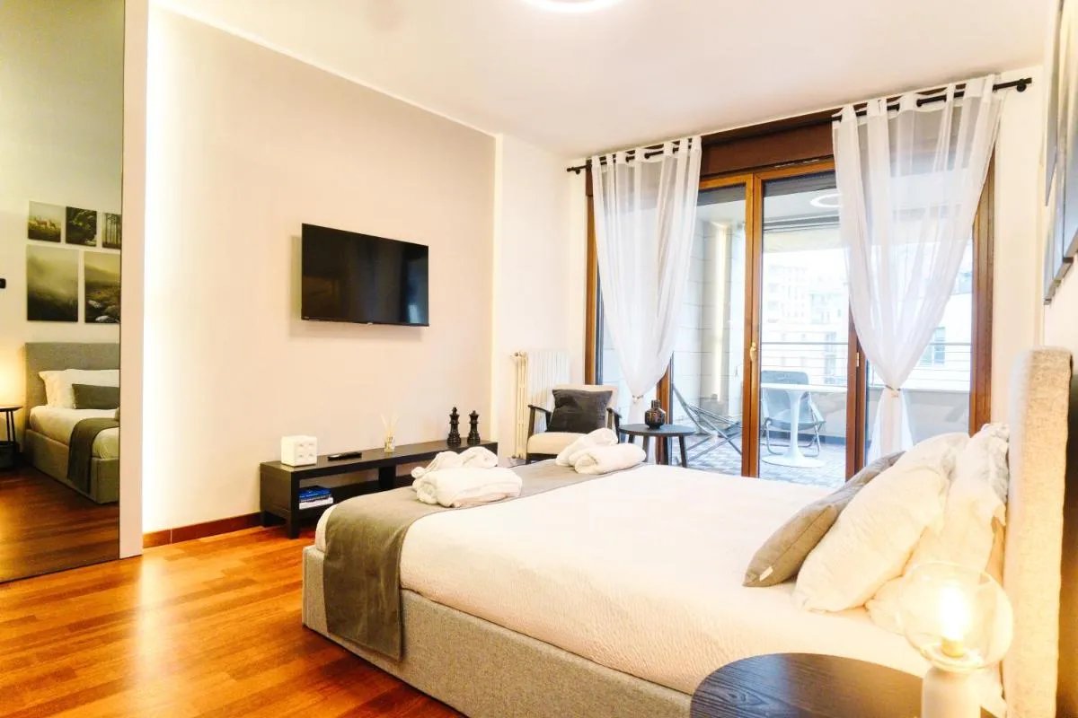 Image 6 of CityLife Prime Suites – In front of the Shopping District with Big Terrace and Gym